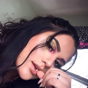 Meet your Posher, Rocio